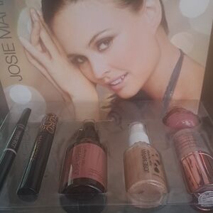 Josie Maran 6 Pc Set Argan Collection